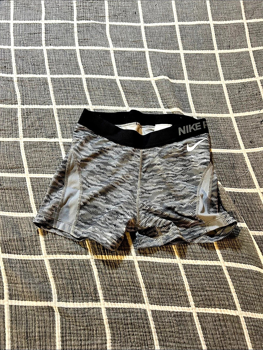 Nike Pro Printed Compression Shorts Athletic Shorts Gray & Black